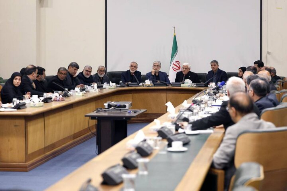 دستور عارف برای بسیج همگانی در  مراسم تشییع رهبر شهید انقلاب