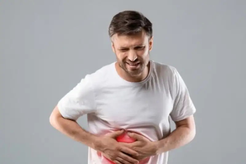 هشدار متخصص گوارش درباره مصرف خودسرانه داروها