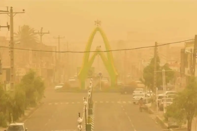 زابل در محاصره طوفان 112 کیلومتری