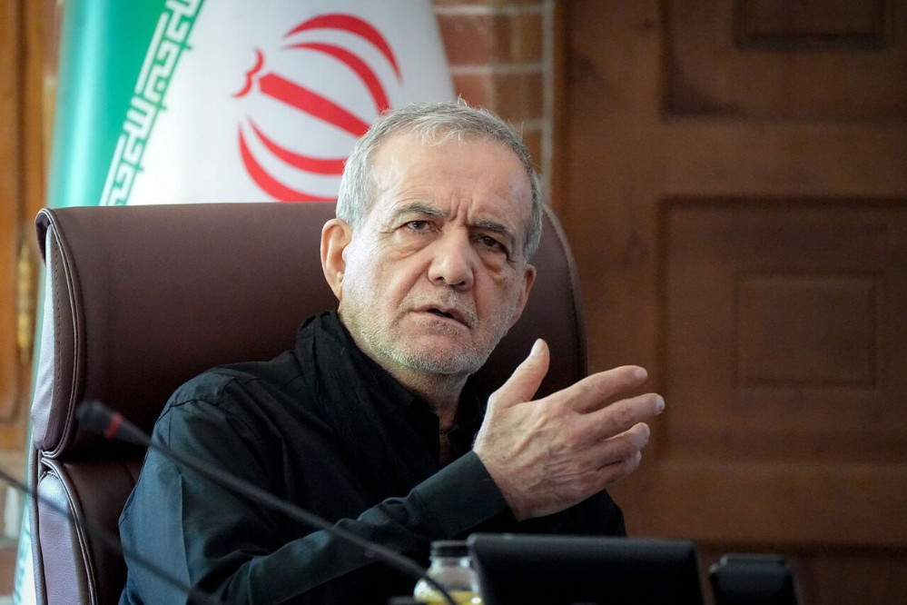 پزشکیان: استانداران رییس جمهور استان‌ها هستند