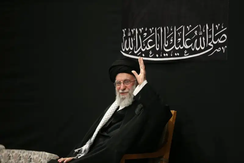 انقلابی‌گری به شرط قانون، بر مدار عقلانیت