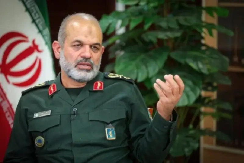 سردار وحیدی: دشمن هرگز تسلیم شدن ایران را نخواهد دید