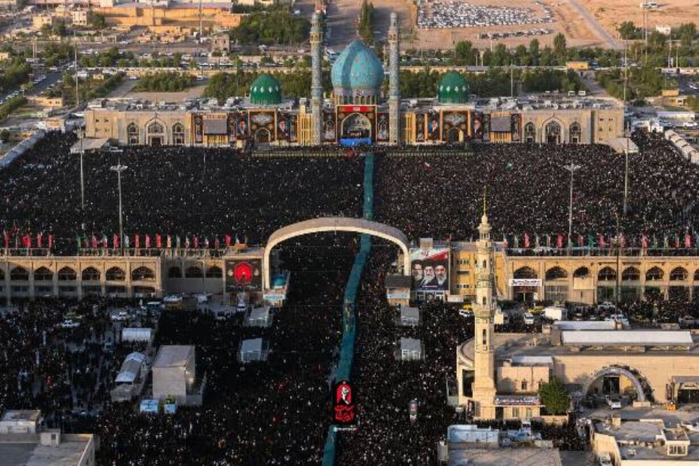 پس از خروش تهران، قم قلب تپنده بدرقه «آقای شهید ایران» شد+ فیلم