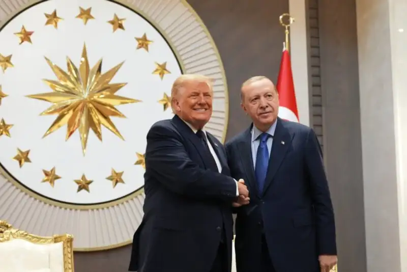 ترامپ: اجلاس ناتو در ترکیه نبود، شاید نمی‌آمدم/اردوغان نیز خواستار ایرانی غیرهسته‌‌ ای است