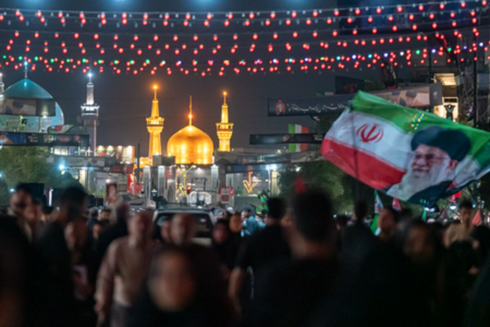 از بین‌الحرمین تا صحن رضوی؛ ؛ وداع آخر با «رهبر شهید» در پایتخت معنوی ایران