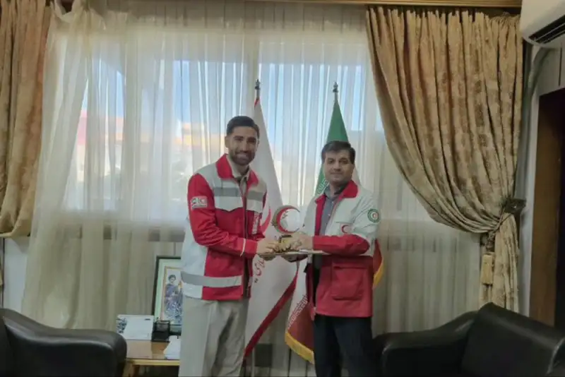 علیرضا جهانبخش به جمع امدادگران هلال احمر پیوست