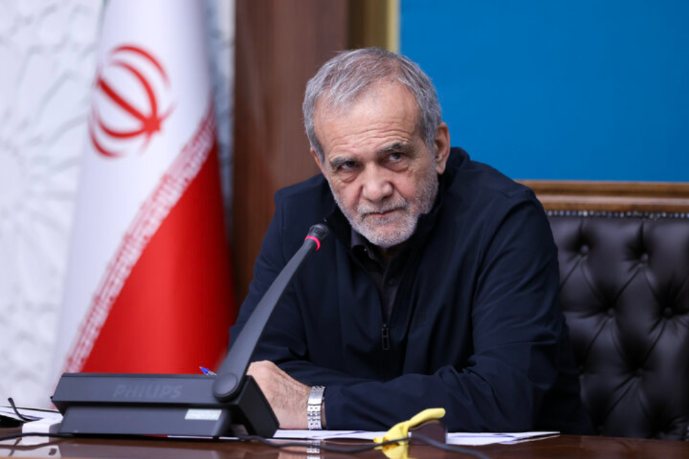 پزشکیان: نباید هیچ خللی در دسترسی مردم به داروهای اساسی و حیاتی ایجاد شود