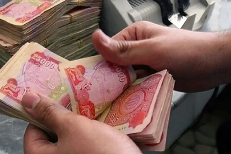 قیمت ارز اربعین در بانک‌ها هنوز از بازار آزاد گران‌تر است