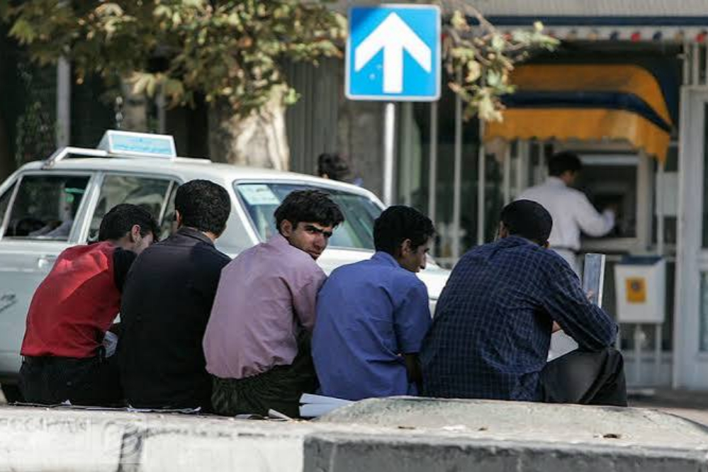 وقتی لایک‌ها جایِ گفت‌وگو را می‌گیرند؛ چرا نسلِ جدید از «قضاوت‌شدن» می‌گریزد؟