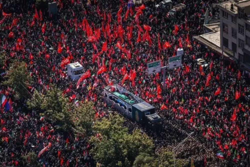 Более 40 миллионов человек посетили траурные мероприятия по Аятолле Хаменеи