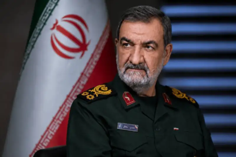 محسن رضایی: پاسخ ایران به حملات زیرساختی، تصاعدی و شدید است