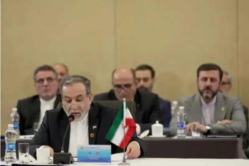 عراقچی: منشأ هرگونه تجاوز به ایران، هدف مشروع اقدامات دفاعی نیروهای مسلح است