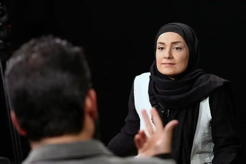 خاله‌نرگس: به‌خاطر دفاع از وطن تهدید به اسیدپاشی شدم
