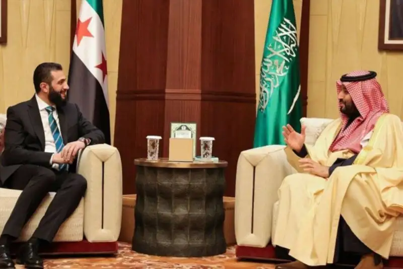 گسترش همکاری، محور رایزنی ولیعهد عربستان و الجولانی