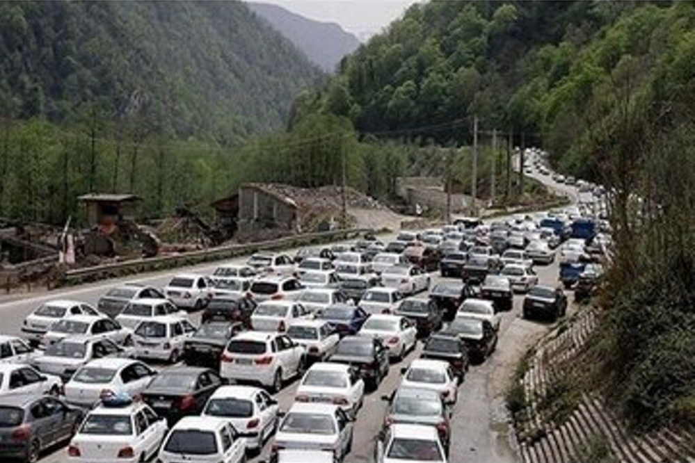 آزادراه تهران - شمال یک‌طرفه شد؛ ترافیک سنگین در محدوده تونل‌های 17 و 18