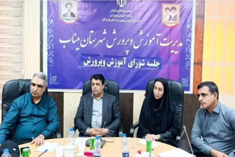 هیچ مدرسه مینابی نباید با مشکل آب و برق آغاز به کار کند