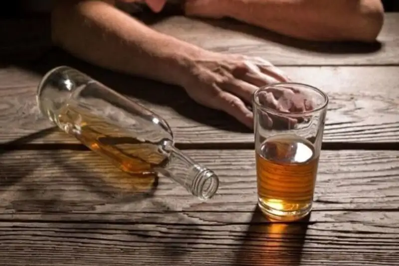 مسمومیت مرگبار با مشروبات الکلی در نیشابور