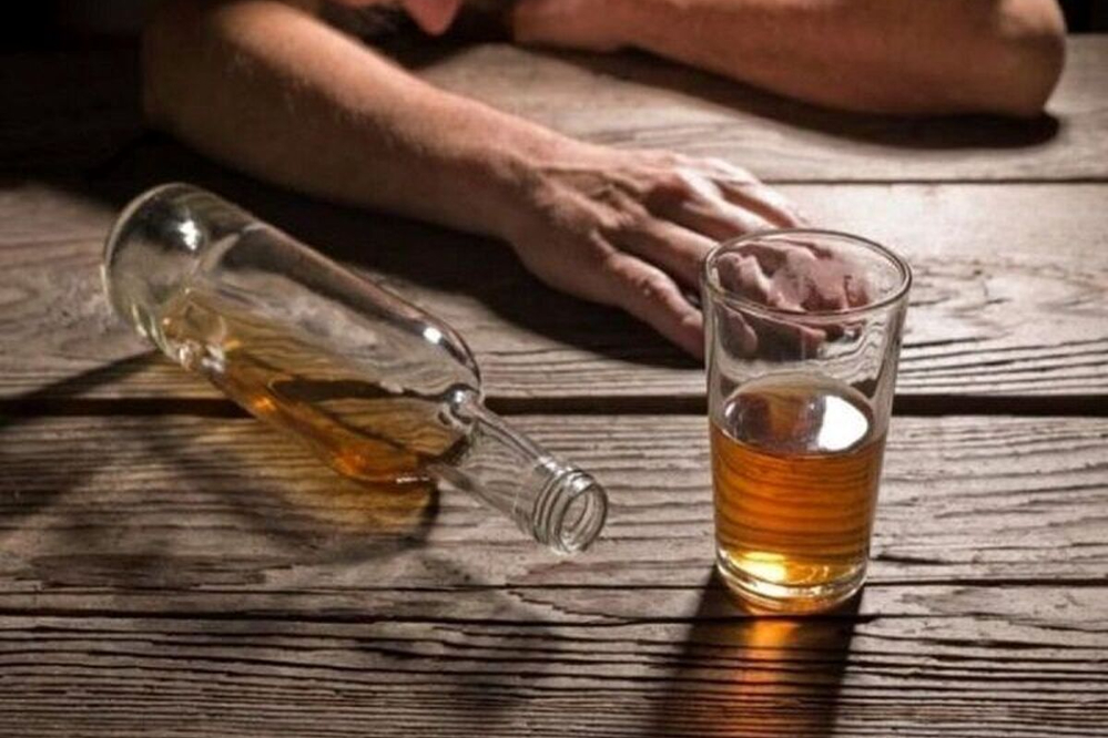 مسمومیت مرگبار با مشروبات الکلی در نیشابور