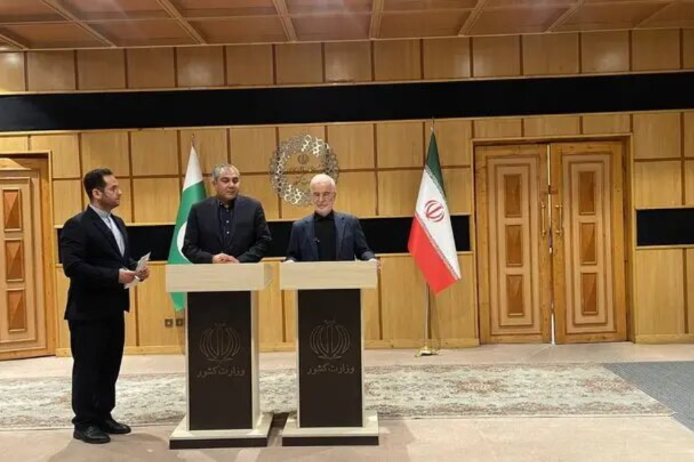 انتقال پیام نخست‌وزیر و فرمانده ارتش پاکستان به پزشکیان