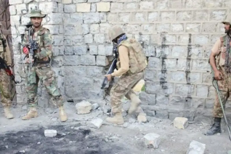 انفجار مرگبار در بلوچستان پاکستان؛ 18 شورشی کشته شدند