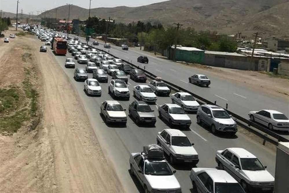 ترافیک در سه جاده اصلی خراسان رضوی سنگین اما روان است
