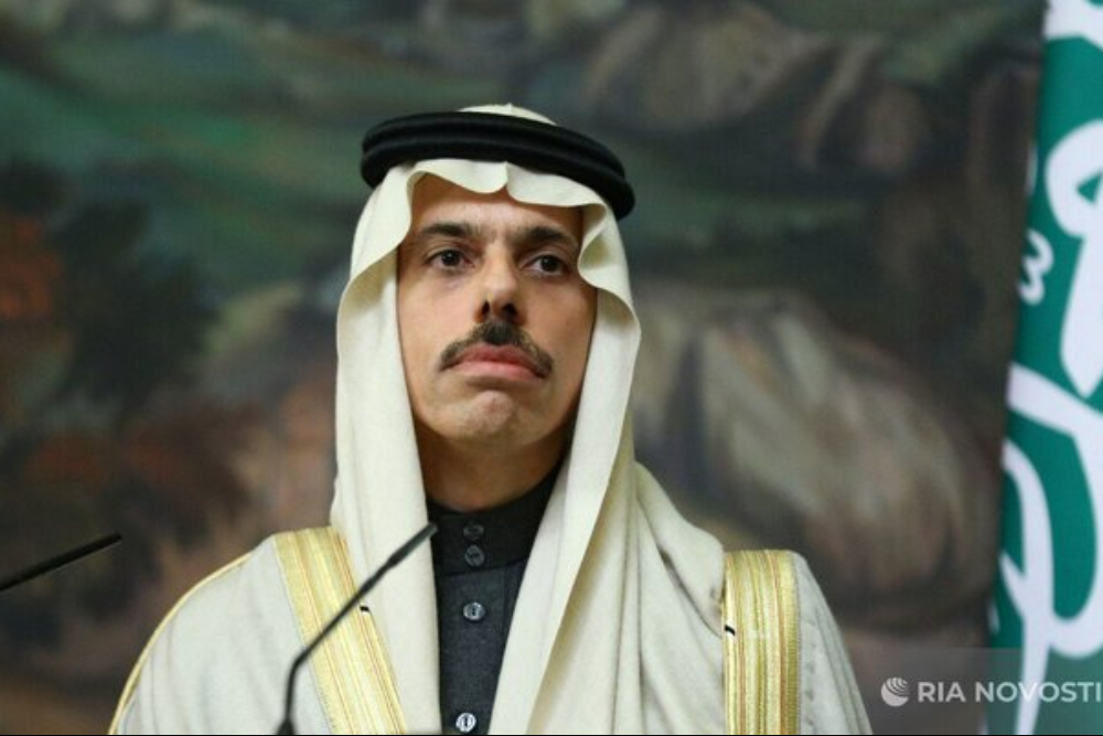 رایزنی عربستان، قطر و عمان درباره تحولات منطقه