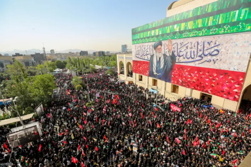 تهران در چهلم «آقای شهید ایران»؛ آغاز مراسم بزرگداشت در مصلای امام خمینی(ره)