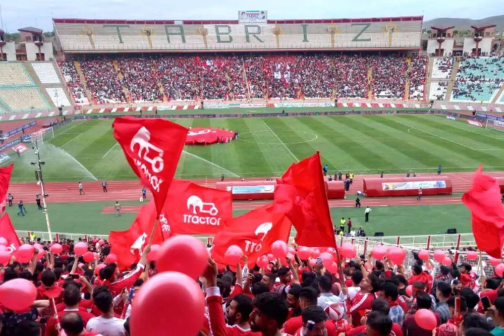 درخواست رسمی تراکتور از فدراسیون؛ بازی با پرسپولیس با حضور تماشاگران برگزار شود