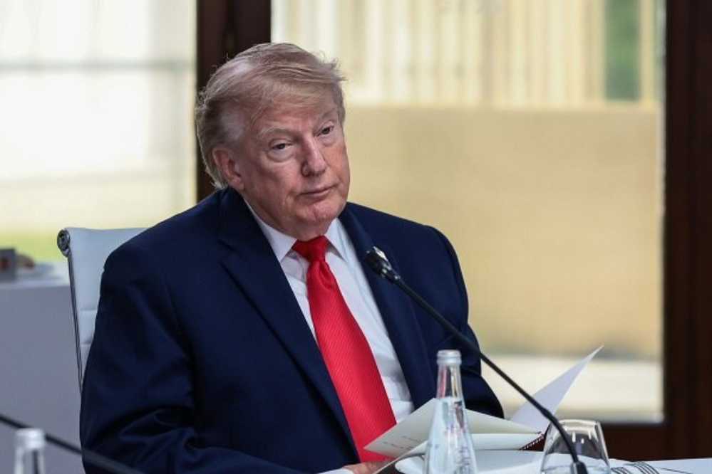 Трамп заявил, что в отношении Ирана введены жесткие экономические санкции