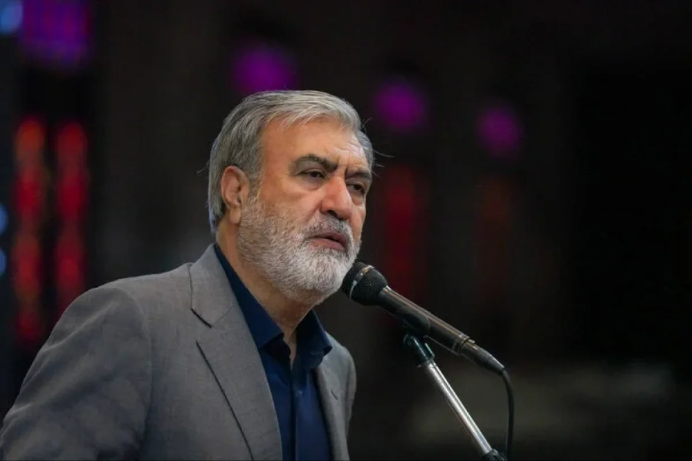 رئیس کمیسیون امنیت ملی: آمریکا تا دیر نشده به حضور خود در منطقه پایان دهد