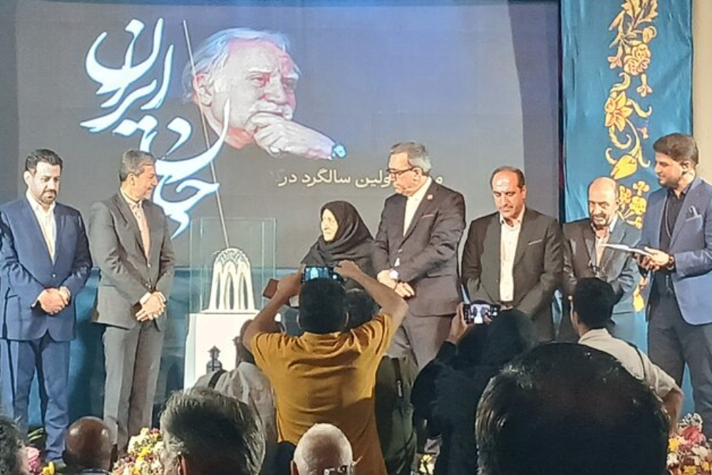 رونمایی از طرح آرامگاه فرشچیان