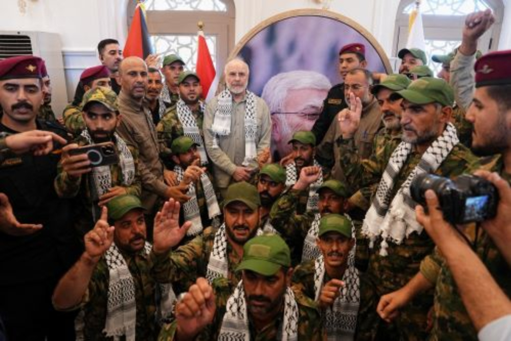 قالیباف: ایران وعراق در جنگ رمضان پوزه آمریکا را به خاک مالیدند