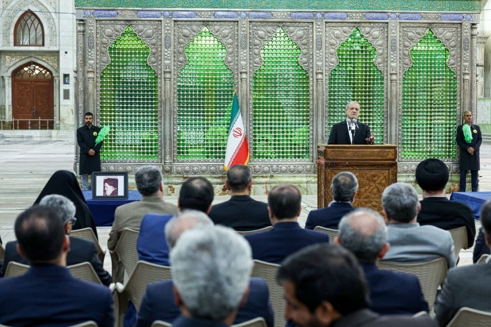 پزشکیان: تلاش می‌کنیم خدمتگزار مردم باشیم/ دنیا در برابر قدرت ایران حیرت کرد