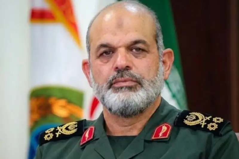 پیام فرمانده کل سپاه به مناسبت روز پزشک و روز داروساز