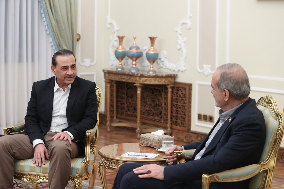 یک منبع مطلع: مواضع و شروط ایران درباره تنگه هرمز به طور شفاف به واسطه پاکستانی اعلام شد