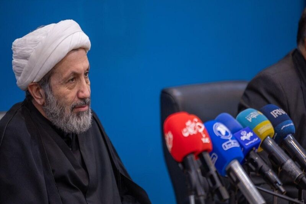 تكريم 45 شخصية إيرانية وأجنبية تقديرا لجهودها في تقديم صورة صحيحة عن إيران