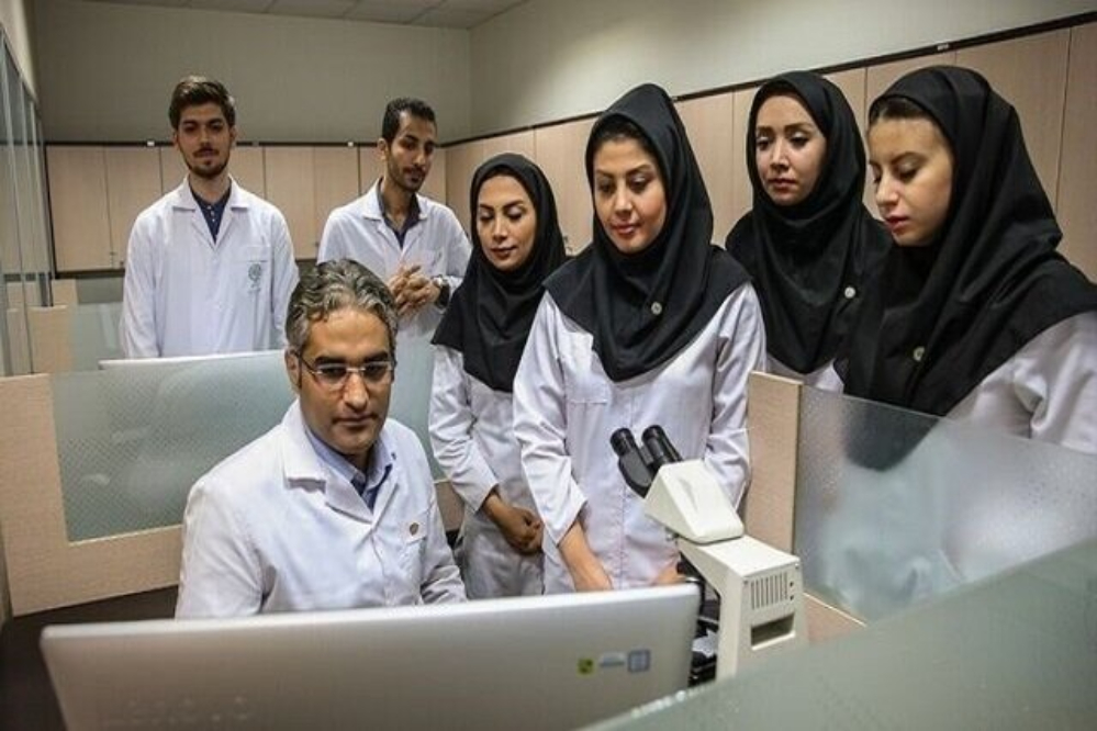تدوین نخستین منبع جامع آموزش رادیوتراپی و درمان سرطان در ایران