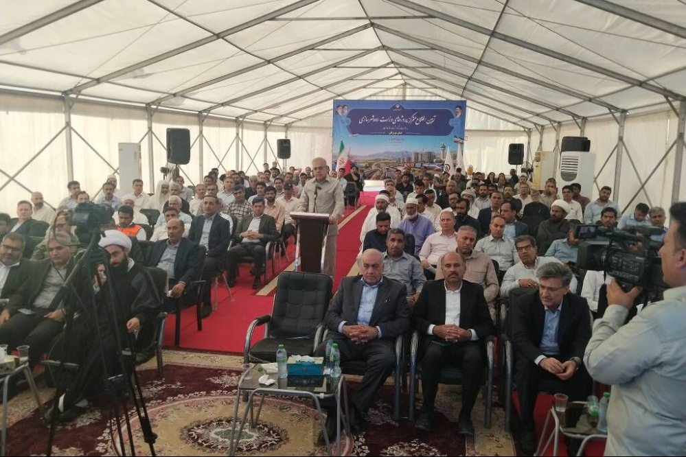 افتتاح 60 کیلومتر راه و بزرگراه در هرمزگان