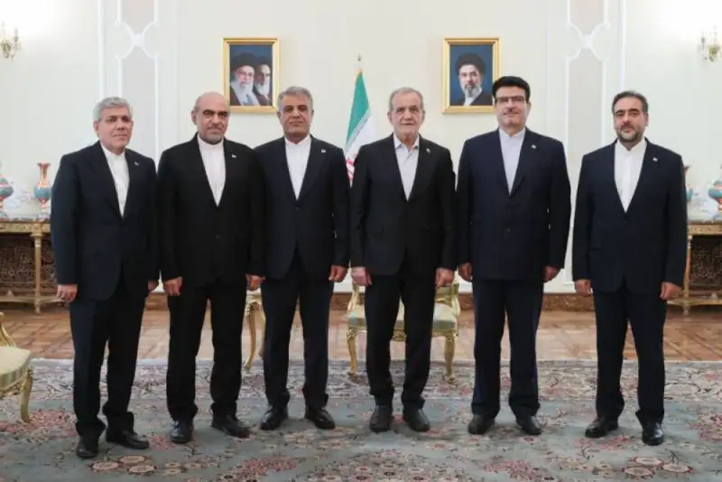 اهمیت ارتقای تعاملات و همکاری‌های خارجی بر مبنای منافع مشترک و اصول برد-برد
