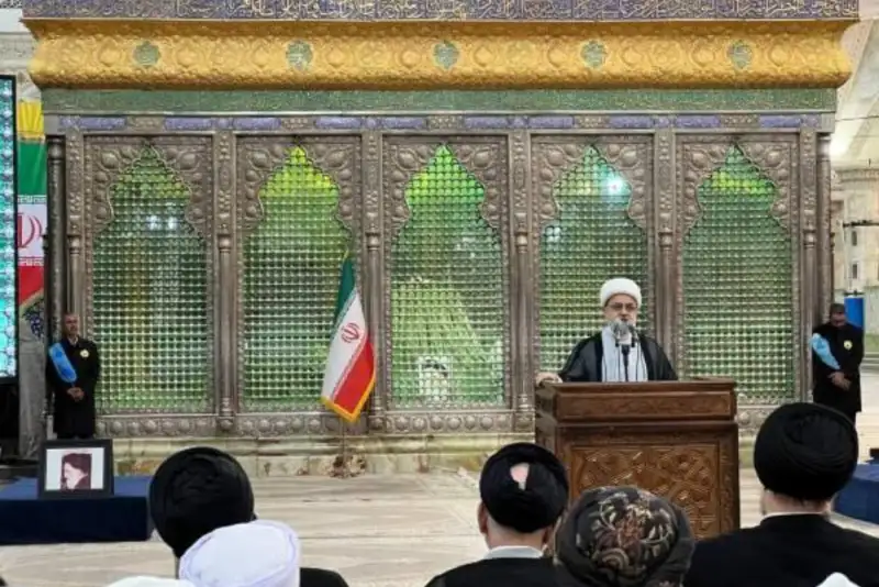 صلحِ تحمیلی عزت نمی‌آورد؛ معیار ما عدالت است