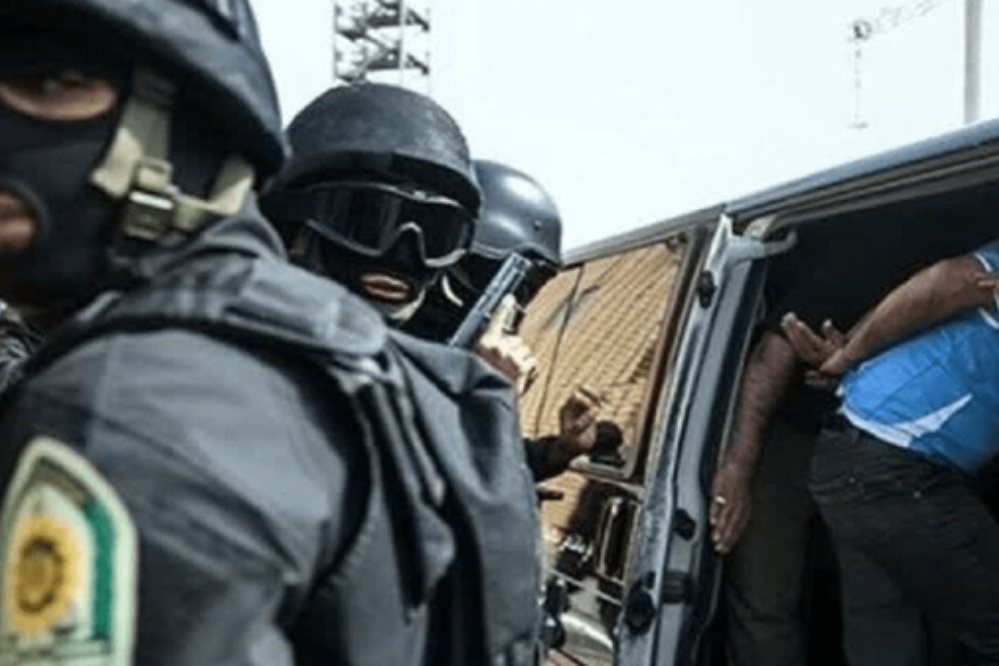 عملیات ضربتی در سراوان؛ یک تروریست به هلاکت رسید و 6 نفر دستگیر شدند