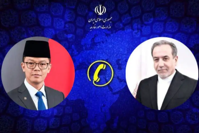 رایزنی عراقچی و وزیر خارجه اندونزی درباره روابط دوجانبه و منطقه