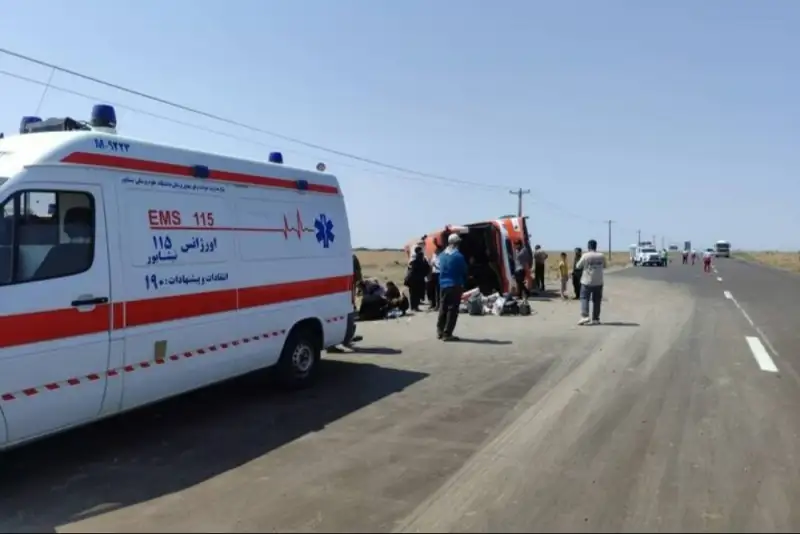 واژگونی اتوبوس در جاده سبزوار ـ نیشابور؛ آخرین جزئیات از مجروحان و فوتی ها