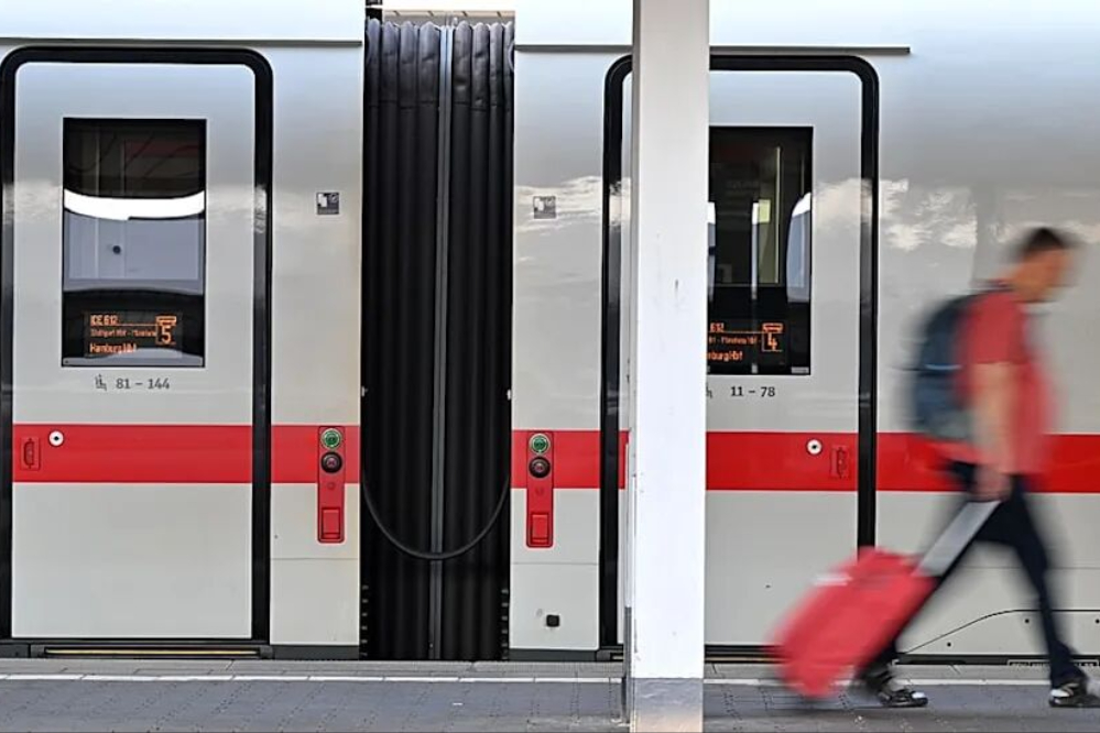 جزئیات انفجار در ایستگاه قطار آگسبورگ آلمان