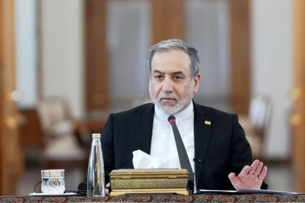 Araghchi’s blunt response to Jordanian foreign minister’s remarks: how long should Iran wait?