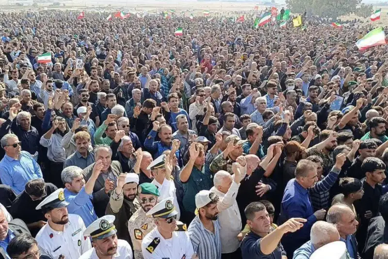 پیکر شهید سیدمالک موسوی تبار در بهمئی به خاک سپرده شد