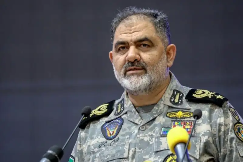 فرمانده نیروی دریایی ارتش: دشمن از توان عملیاتی ایران نگران است