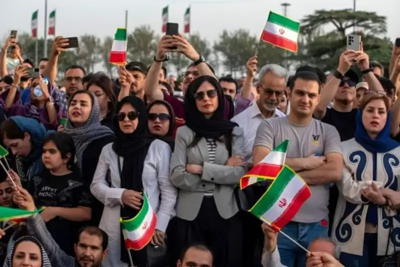 مراقب کوچک‌شدن «ما» باشید