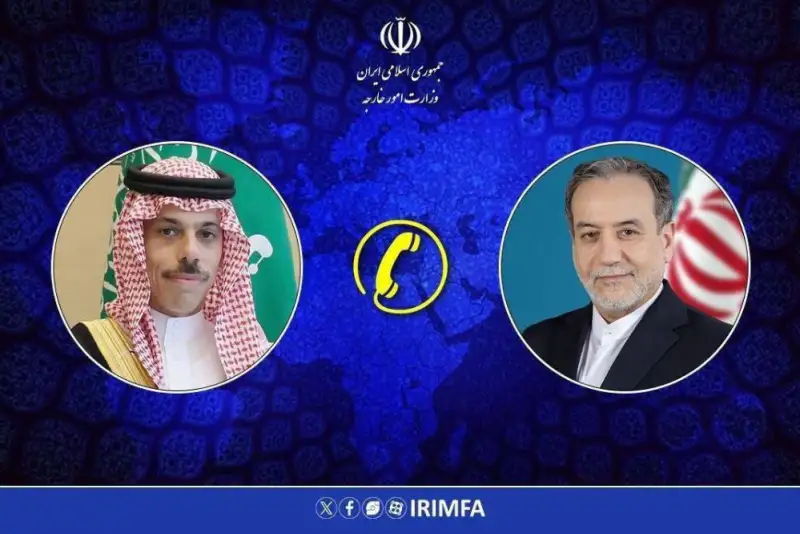 رایزنی عراقچی و بن‌فرحان برای مهار تنش‌های منطقه