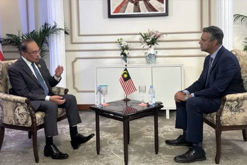 نخست‌وزیر مالزی بر تعیین متجاوز در مذاکرات ایران و آمریکا تأکید کرد